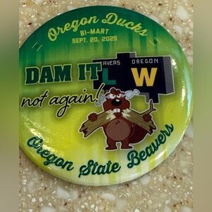 Oregon Ducks vs Oregon State Beavers Button Selection Sept.20 2025